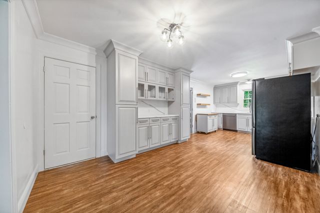 116 Skyview Dr, Columbia, TN 38401