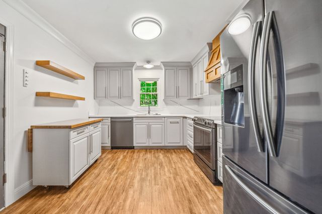 116 Skyview Dr, Columbia, TN 38401