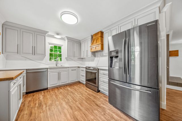 116 Skyview Dr, Columbia, TN 38401