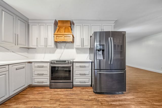 116 Skyview Dr, Columbia, TN 38401