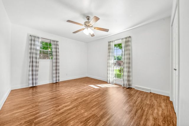 116 Skyview Dr, Columbia, TN 38401