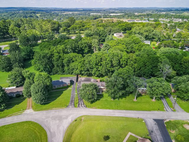 116 Skyview Dr, Columbia, TN 38401