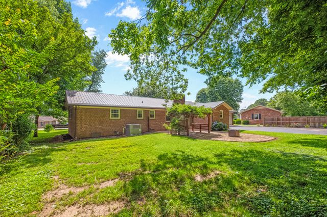 116 Skyview Dr, Columbia, TN 38401
