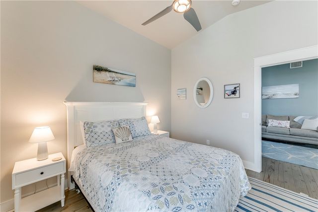 2821 S 11th St 101, Port Aransas, TX 78373