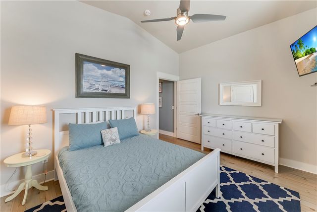 2821 S 11th St 101, Port Aransas, TX 78373