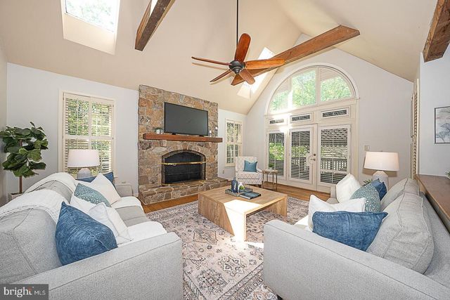 30 SPRING HILL LN, Phoenixville, PA 19460