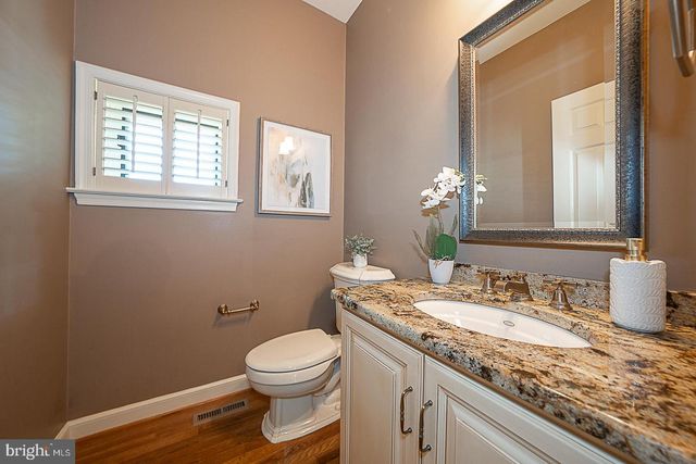 30 SPRING HILL LN, Phoenixville, PA 19460