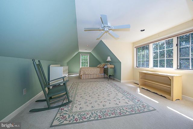 30 SPRING HILL LN, Phoenixville, PA 19460