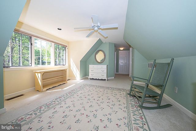 30 SPRING HILL LN, Phoenixville, PA 19460