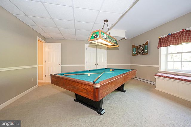 30 SPRING HILL LN, Phoenixville, PA 19460