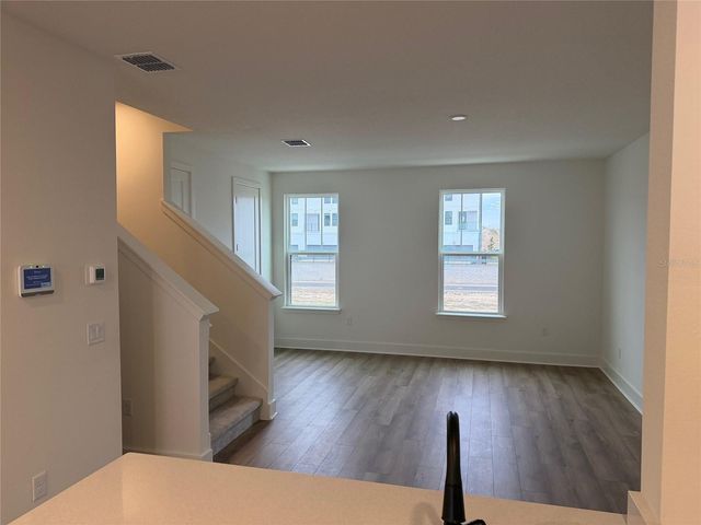 15274 GROVESIDE ROAD, Winter Garden, FL 34787