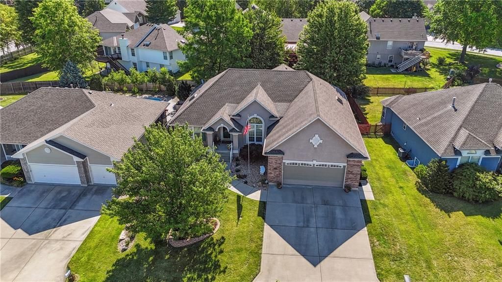 3115 S ARROWHEAD Drive, Independence, MO 64057