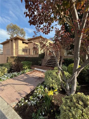 4161 Hathaway 41, Long Beach, CA 90815