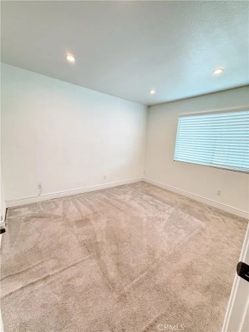 4161 Hathaway 41, Long Beach, CA 90815