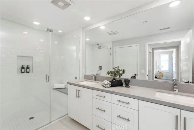 16175 Dawn 202, Tustin, CA 92782
