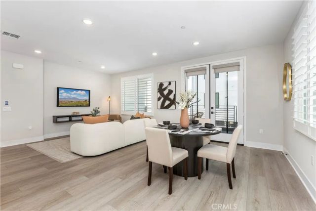 16175 Dawn 202, Tustin, CA 92782