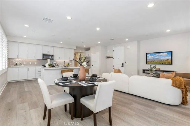 16175 Dawn 202, Tustin, CA 92782