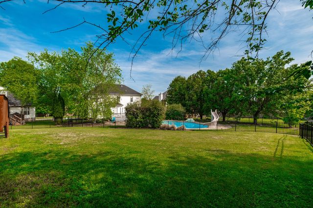 103 Crooked Creek Ct, Hendersonville, TN 37075