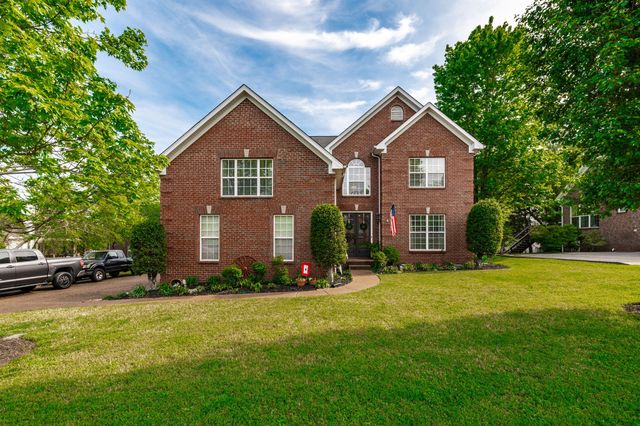 103 Crooked Creek Ct, Hendersonville, TN 37075