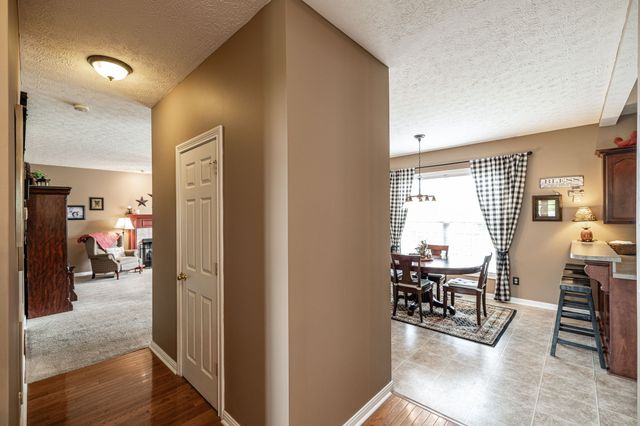 103 Crooked Creek Ct, Hendersonville, TN 37075