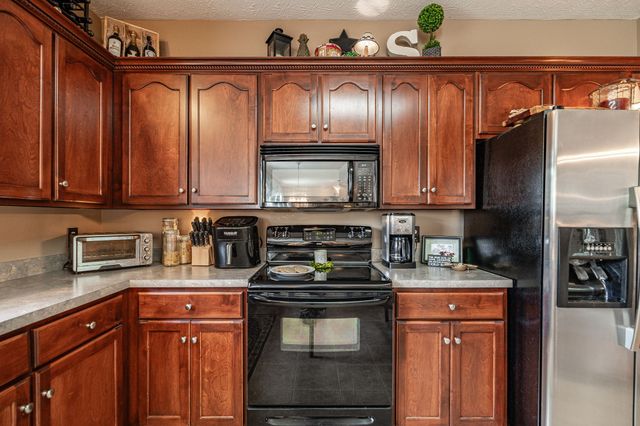 103 Crooked Creek Ct, Hendersonville, TN 37075