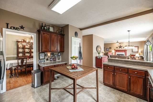 103 Crooked Creek Ct, Hendersonville, TN 37075