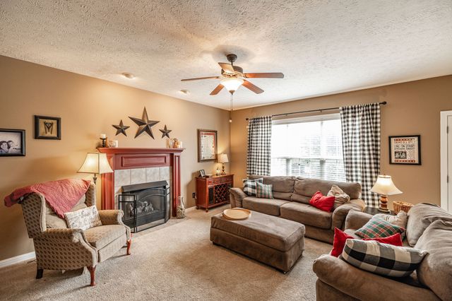 103 Crooked Creek Ct, Hendersonville, TN 37075