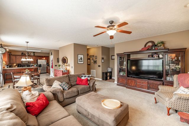 103 Crooked Creek Ct, Hendersonville, TN 37075