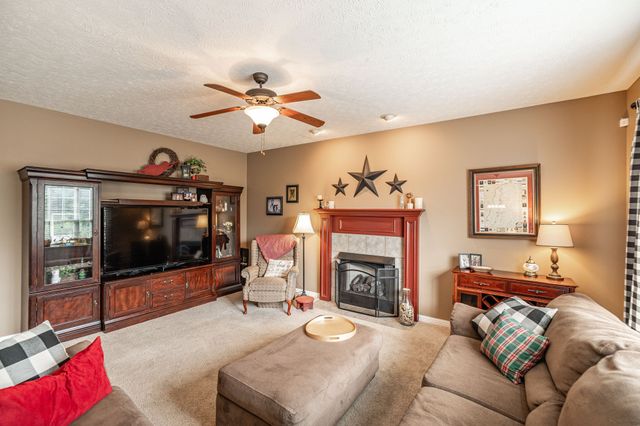 103 Crooked Creek Ct, Hendersonville, TN 37075