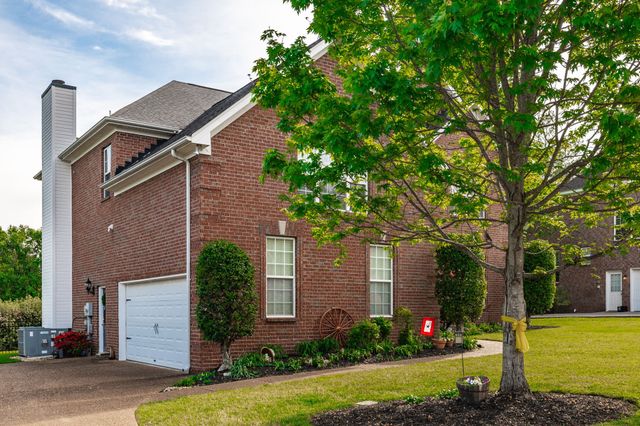 103 Crooked Creek Ct, Hendersonville, TN 37075