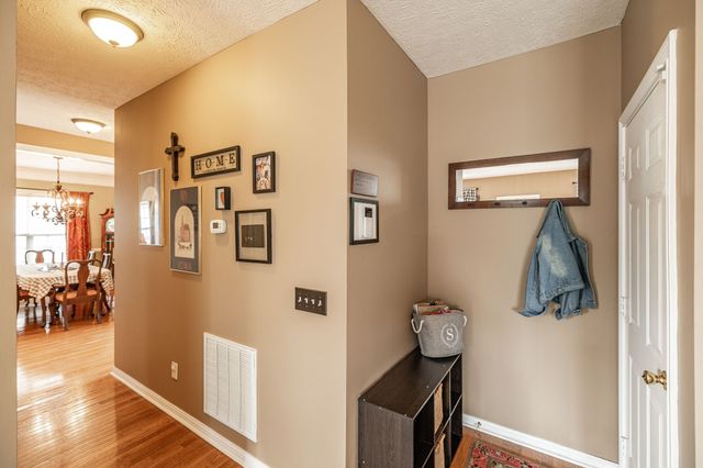 103 Crooked Creek Ct, Hendersonville, TN 37075