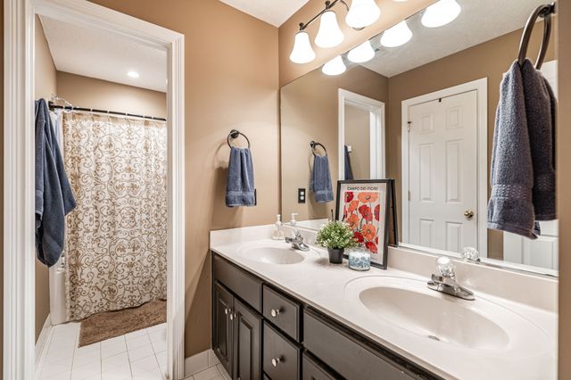 103 Crooked Creek Ct, Hendersonville, TN 37075