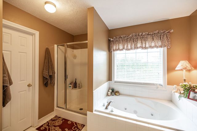 103 Crooked Creek Ct, Hendersonville, TN 37075