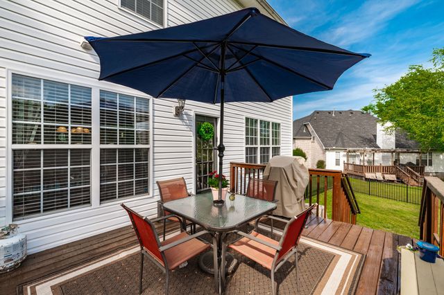 103 Crooked Creek Ct, Hendersonville, TN 37075