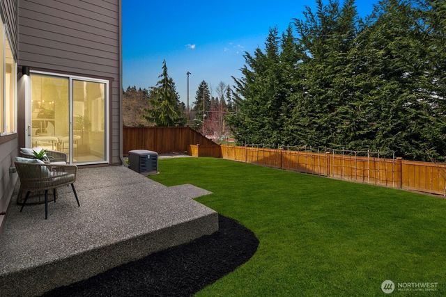 13404 Little Bear Creek Place, Woodinville, WA 98072