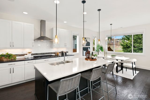 13404 Little Bear Creek Place, Woodinville, WA 98072