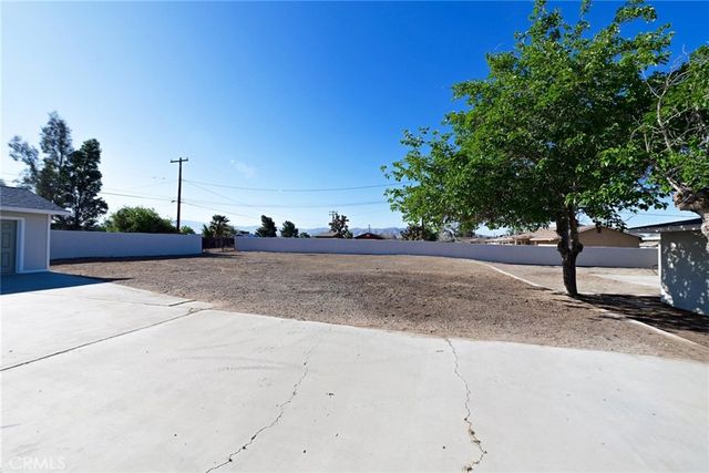 13383 Tutelo, Apple Valley, CA 92308