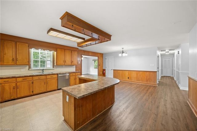 936 Marguerite Drive, Winston-salem, NC 27106