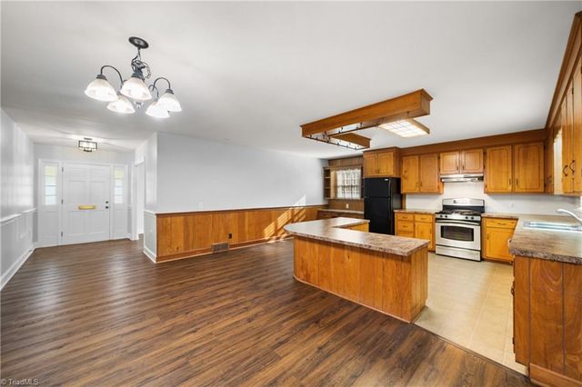 936 Marguerite Drive, Winston-salem, NC 27106