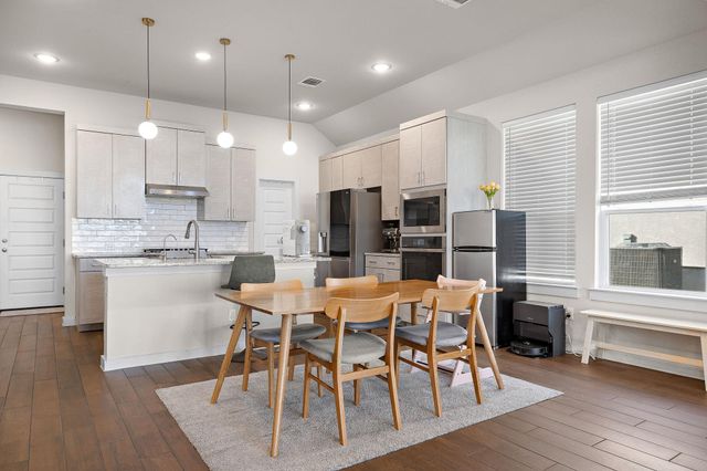 120 Upland DR, Georgetown, TX 78628