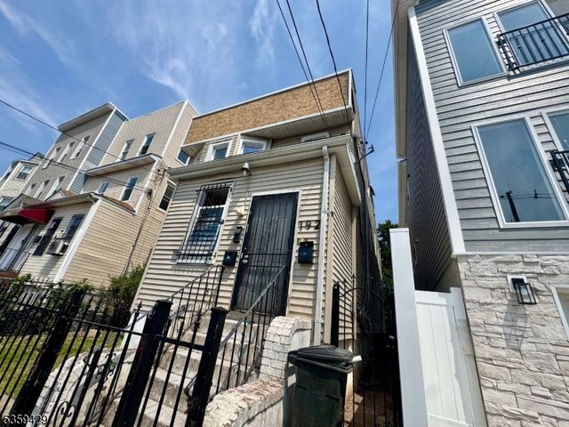 792 South 19th Street, Newark City, NJ 07103
