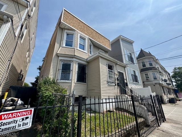 792 South 19th Street, Newark City, NJ 07103