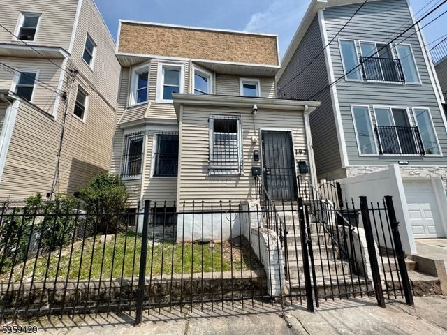 792 South 19th Street, Newark City, NJ 07103