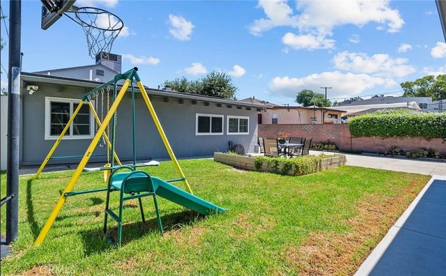 1525 N Screenland Drive, Burbank, CA 91505
