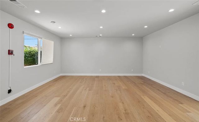 1525 N Screenland Drive, Burbank, CA 91505
