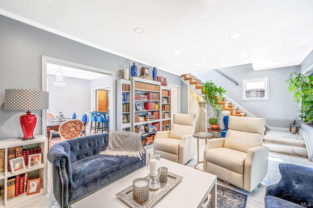132 Herman Boulevard, Franklin Square, NY 11010