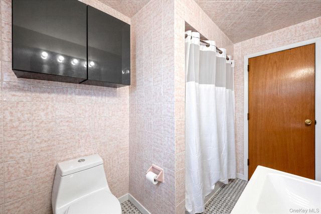 132 Herman Boulevard, Franklin Square, NY 11010