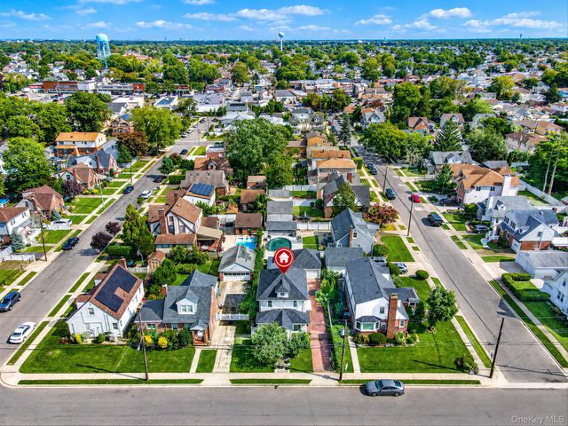 132 Herman Boulevard, Franklin Square, NY 11010