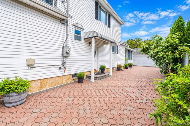 132 Herman Boulevard, Franklin Square, NY 11010