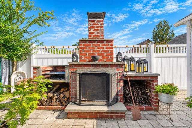 132 Herman Boulevard, Franklin Square, NY 11010